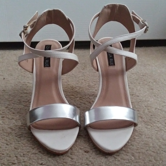 Zabella Rue White Criss-Cross Strap Heels Size 8 - Picture 4 of 7